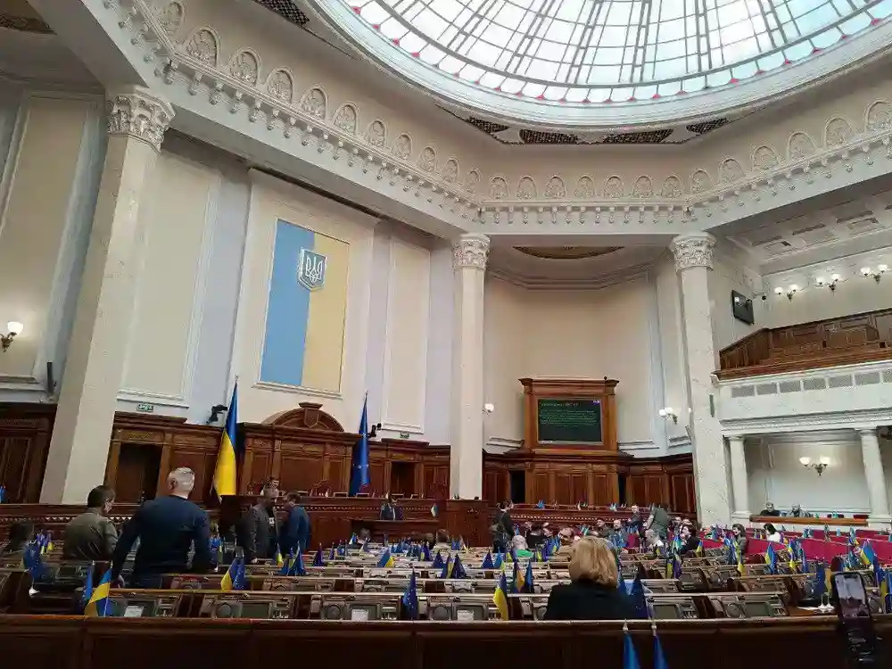 У Офиса президента кошмарные проблемы со своей фракцией.