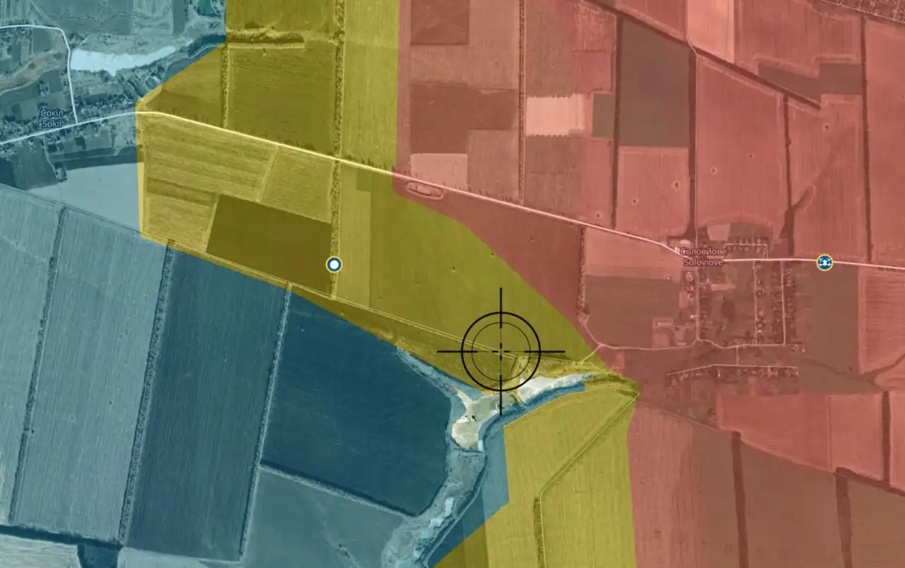 БМП Bradley разобрала два вражеских БТР-82