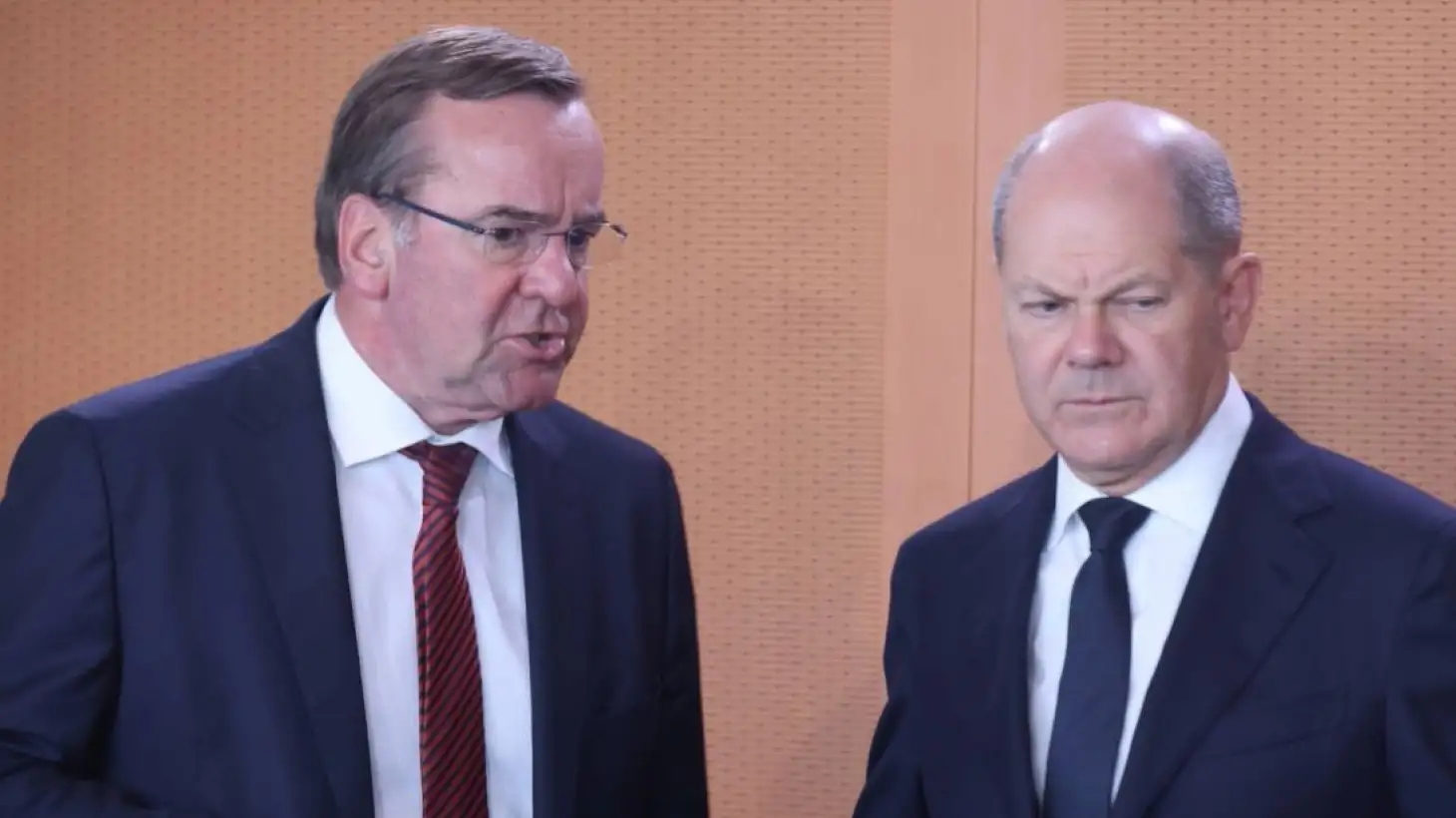 Шольц, Германия, Украина