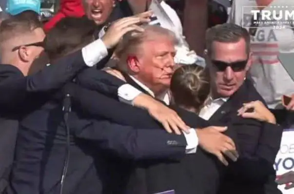 На Трампа совершено покушение