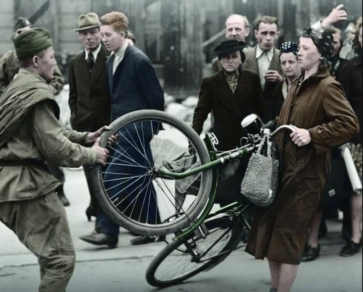 Мародёрство в Коренево