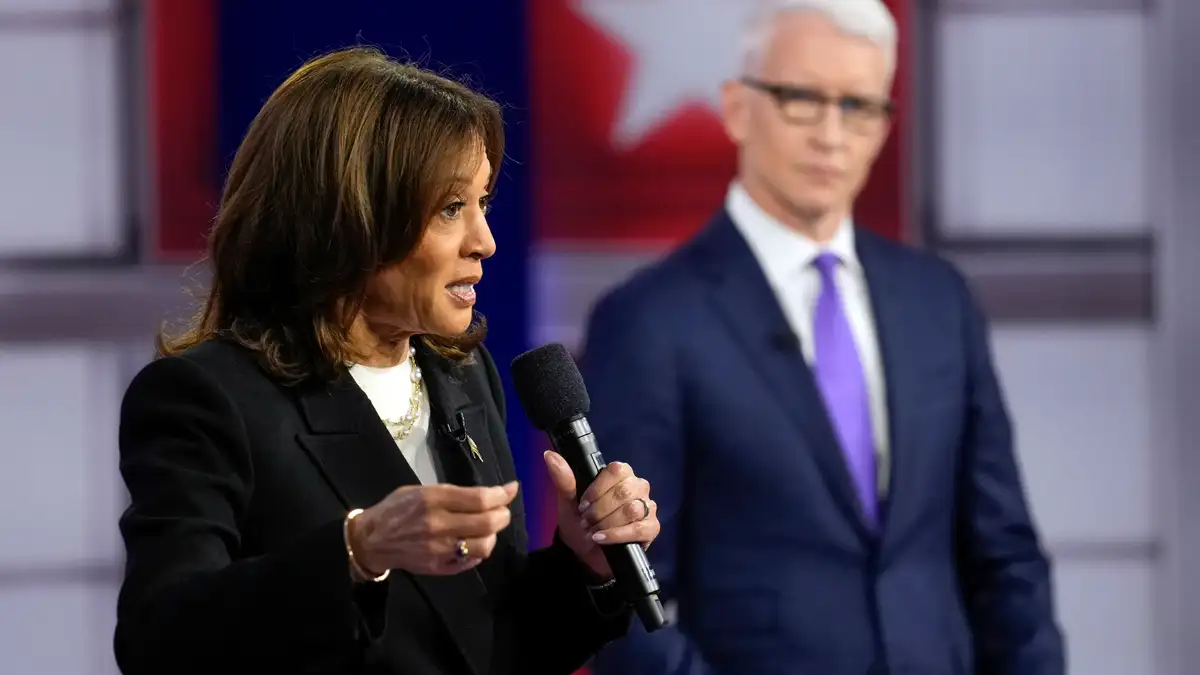 Трамп - фашист