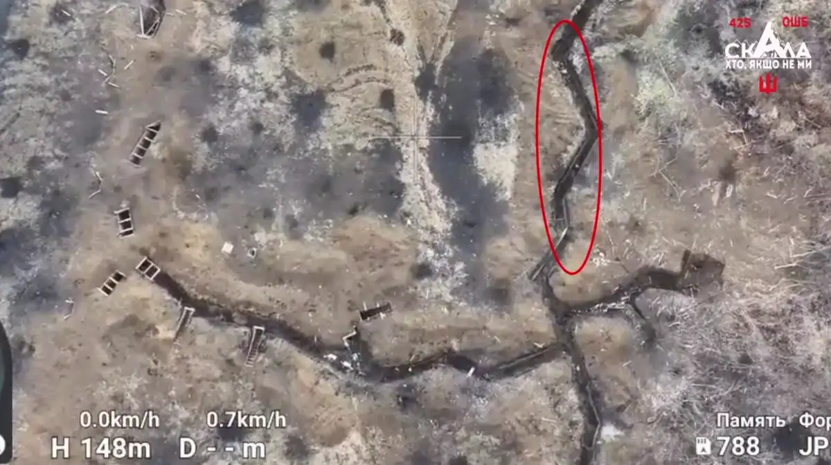 Боец 'СКАЛЫ' против троих орков