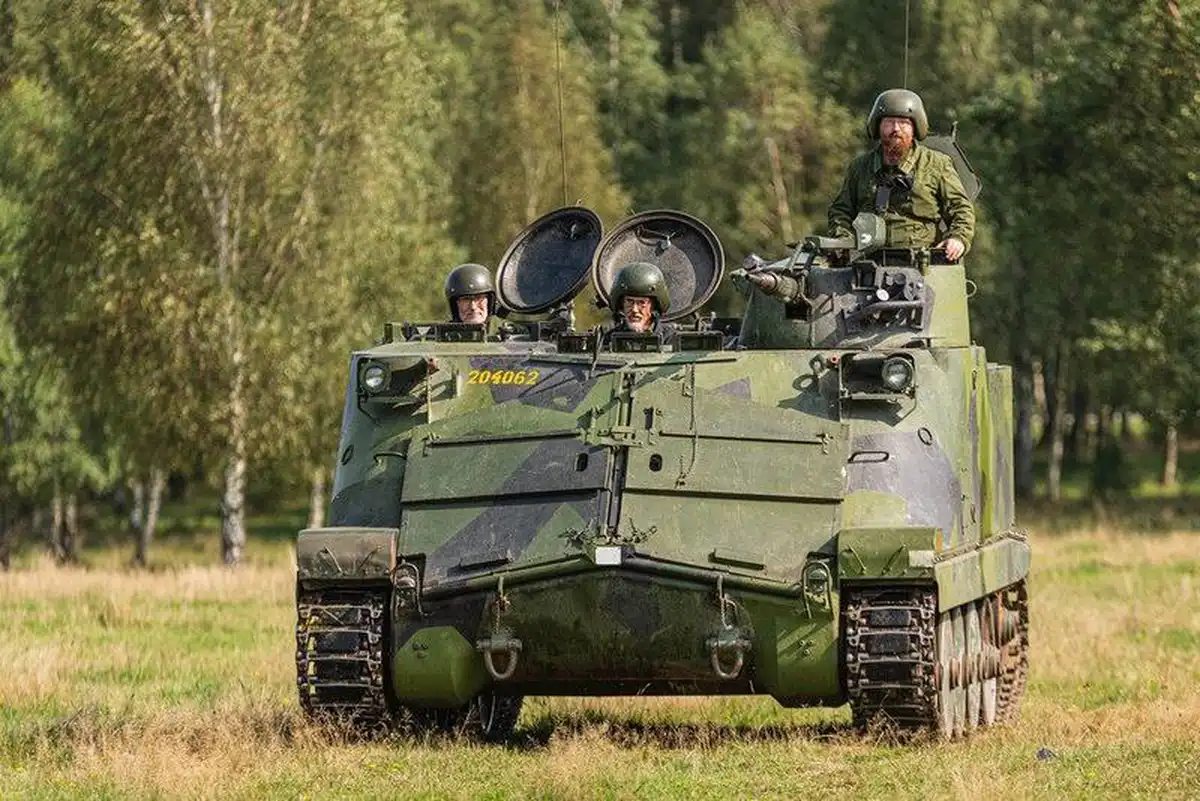 Шведские Pbv 302 для Украины