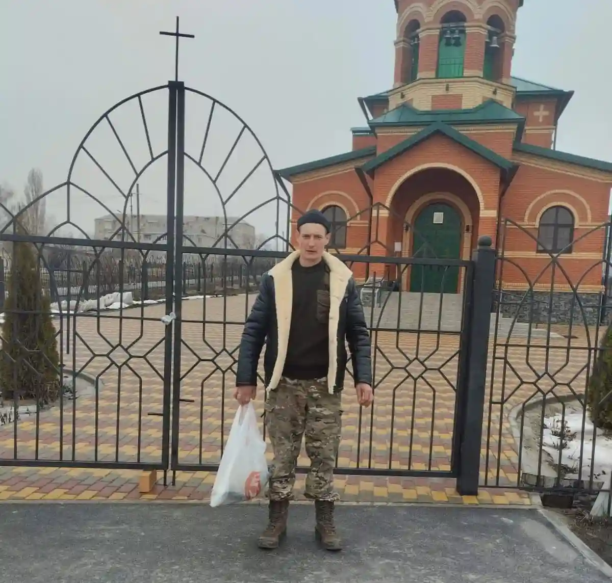 «Встречай героев, Россия!»