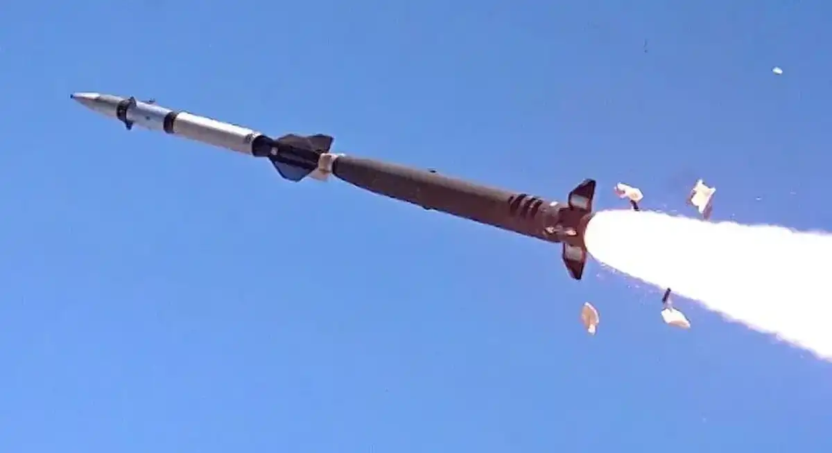 Сбитый "Искандер-М" упал во двор жилого дома