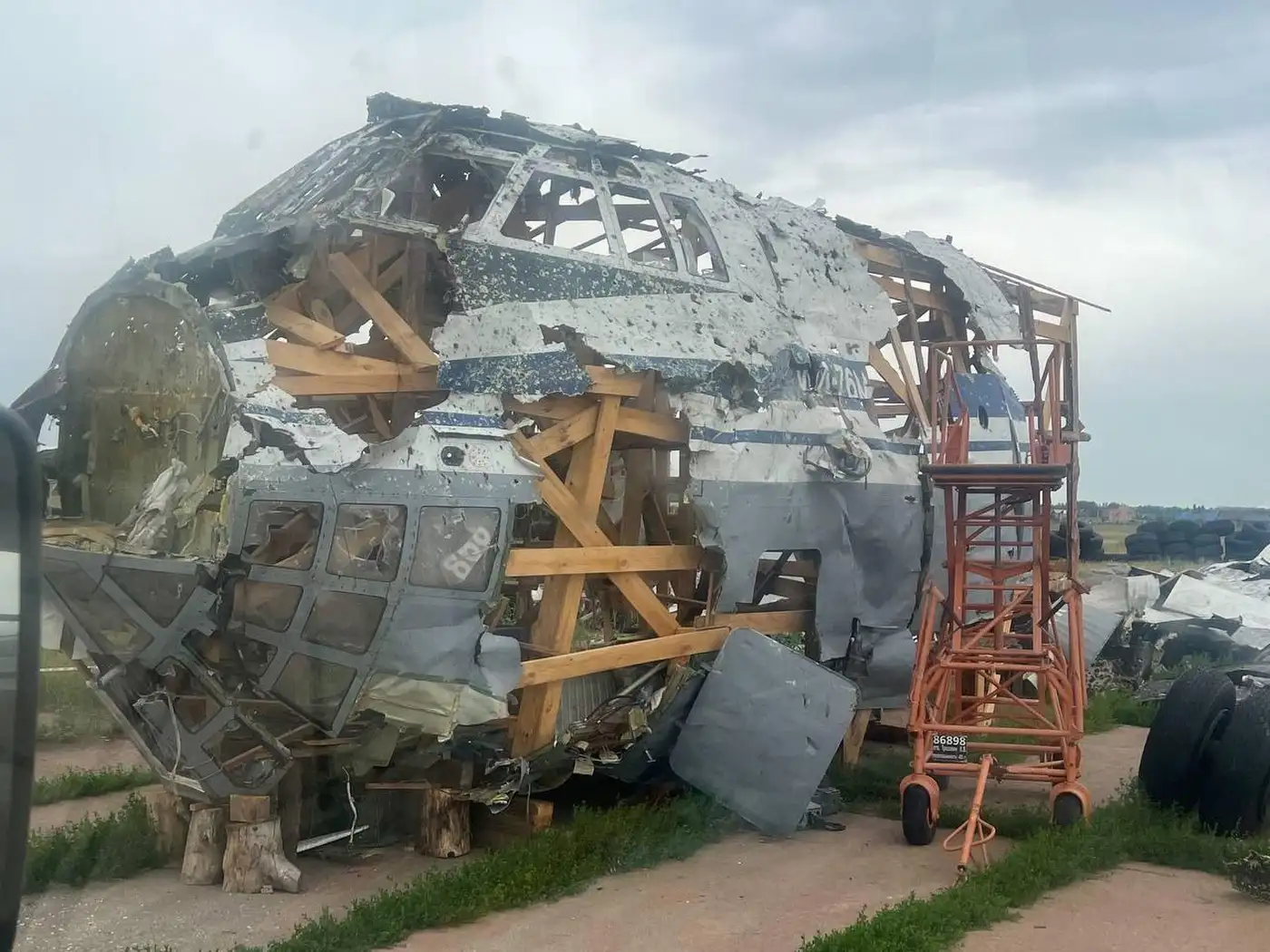 Обломки Ил-76