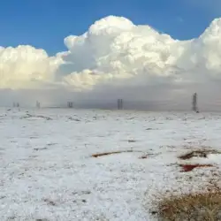 Снег и град в пустыне