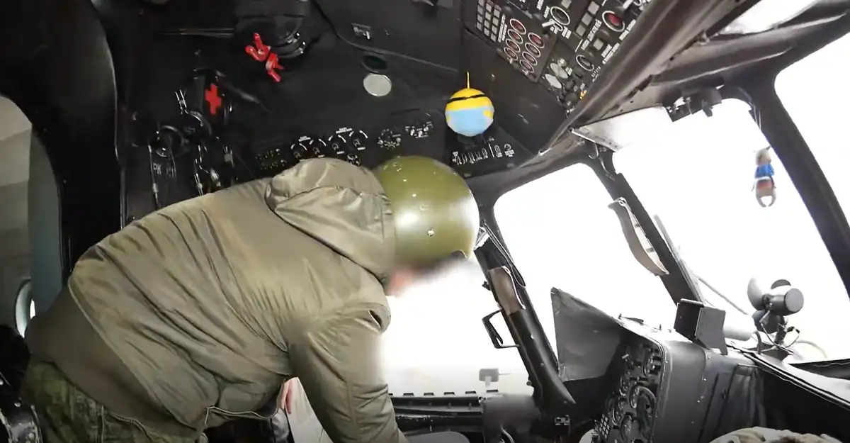 ГУР жжёт вертолёты, а РФ кино показывает… 2 2 54