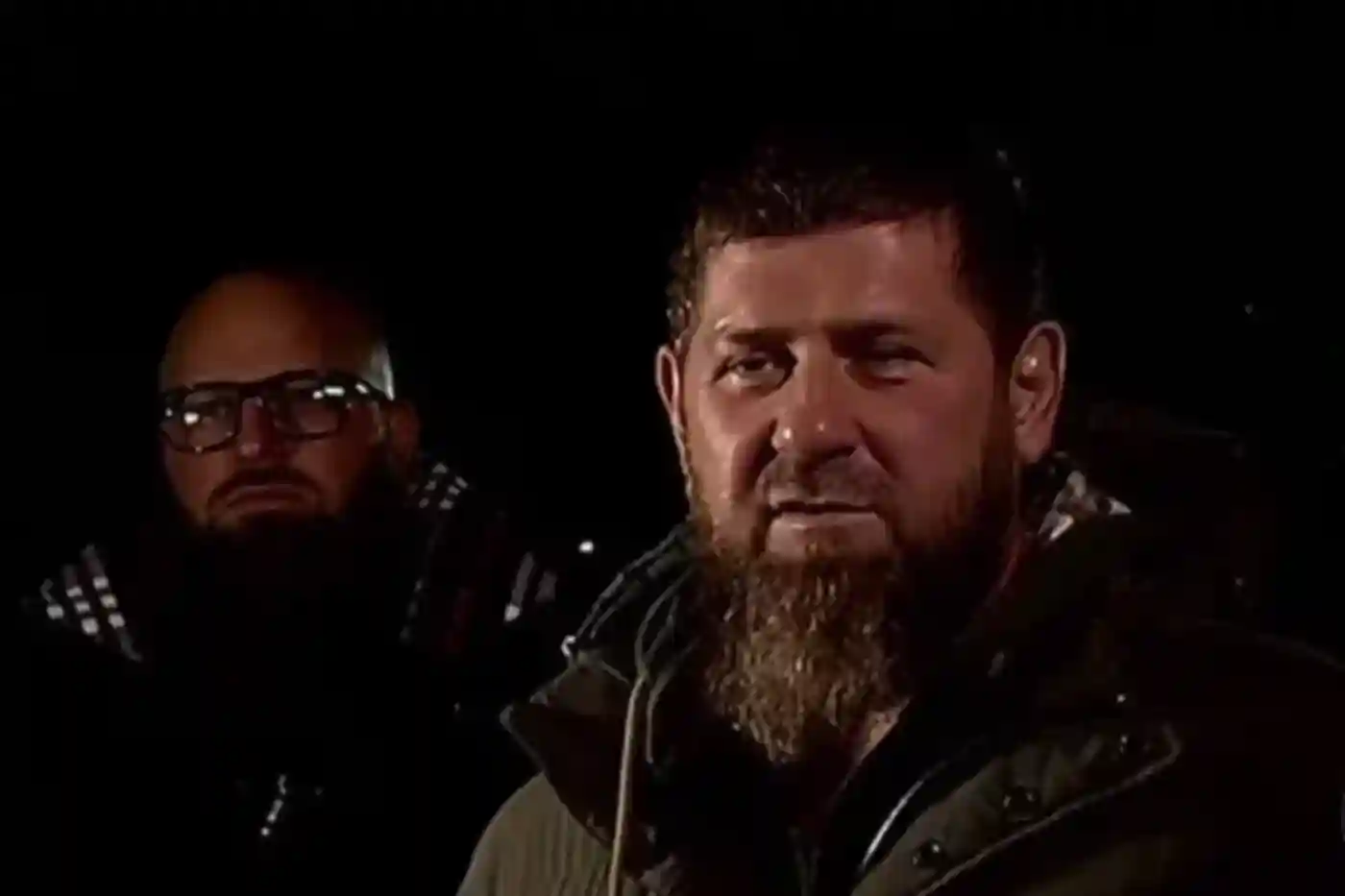 Чеченский диктатор привёз на «прямую линию» украинских пленных