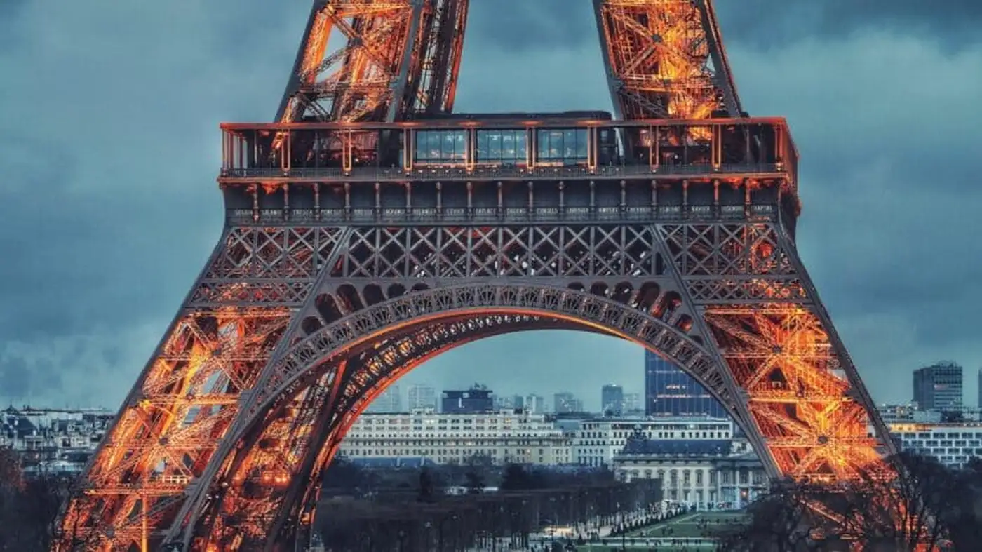 Франция и Румыния: судьбоносные выборы