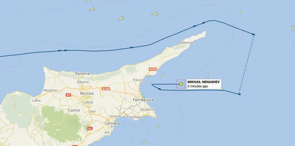 Российские суда, перевозившие краденое украинское зерно, застряли в Средиземном море 1 3 44