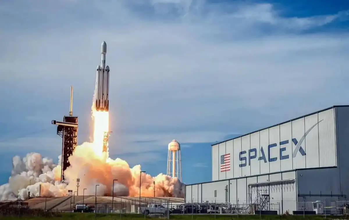 SpaceX расширяет доступ Украины к более защищенной версии спутниковой сети Starlink