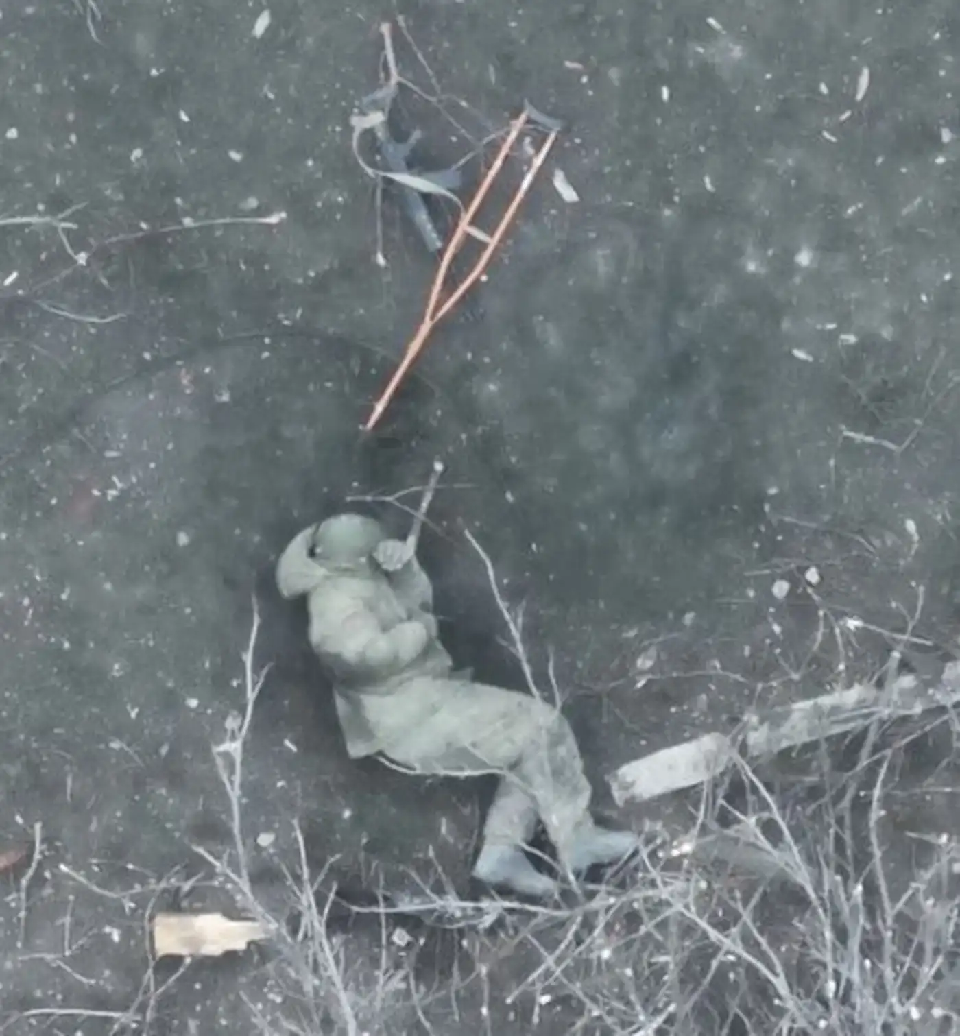 Русский штурмовик образца 2025 года в естественной среде обитания.