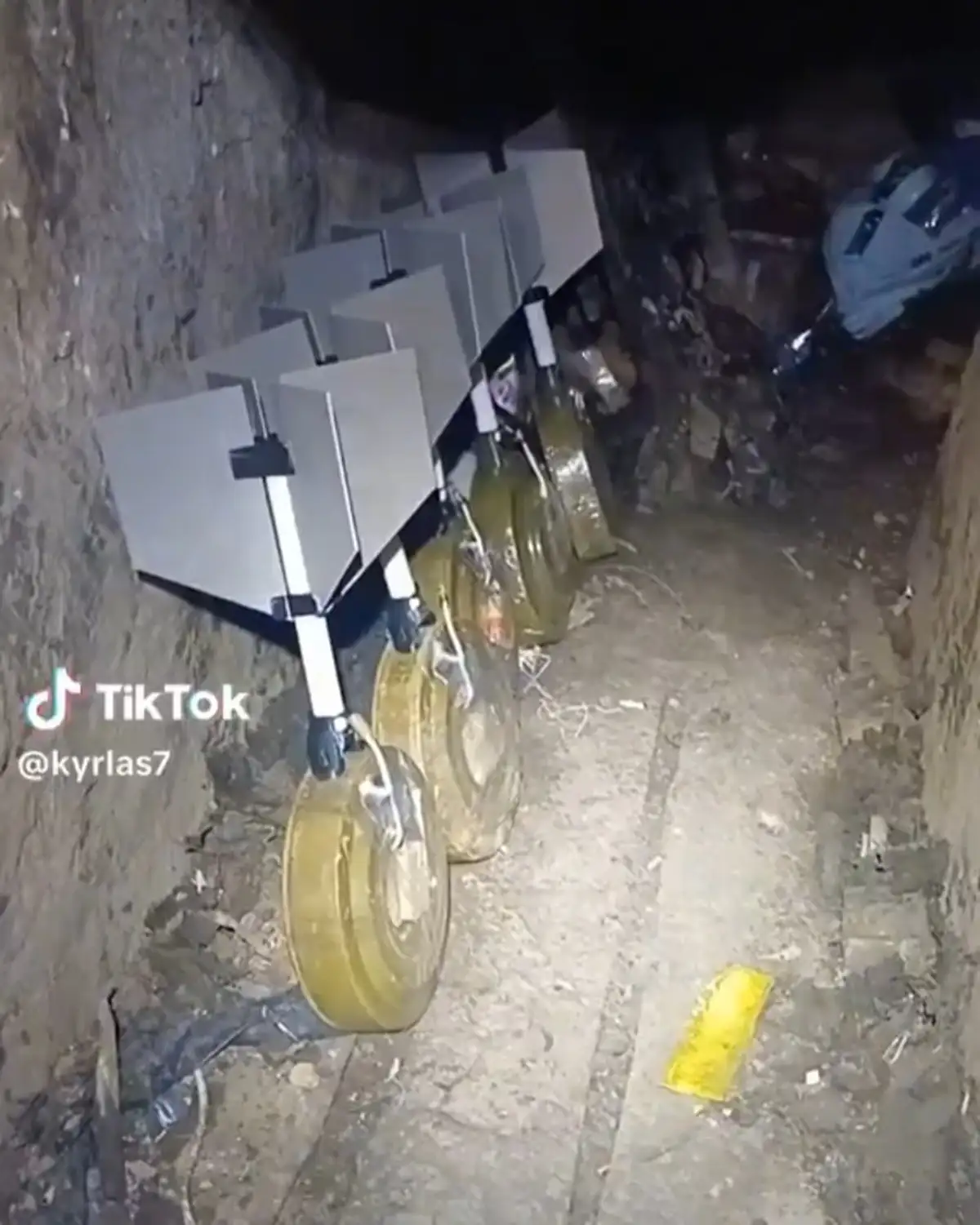 Импровизированные украинские боеприпасы для сбросов с дронов