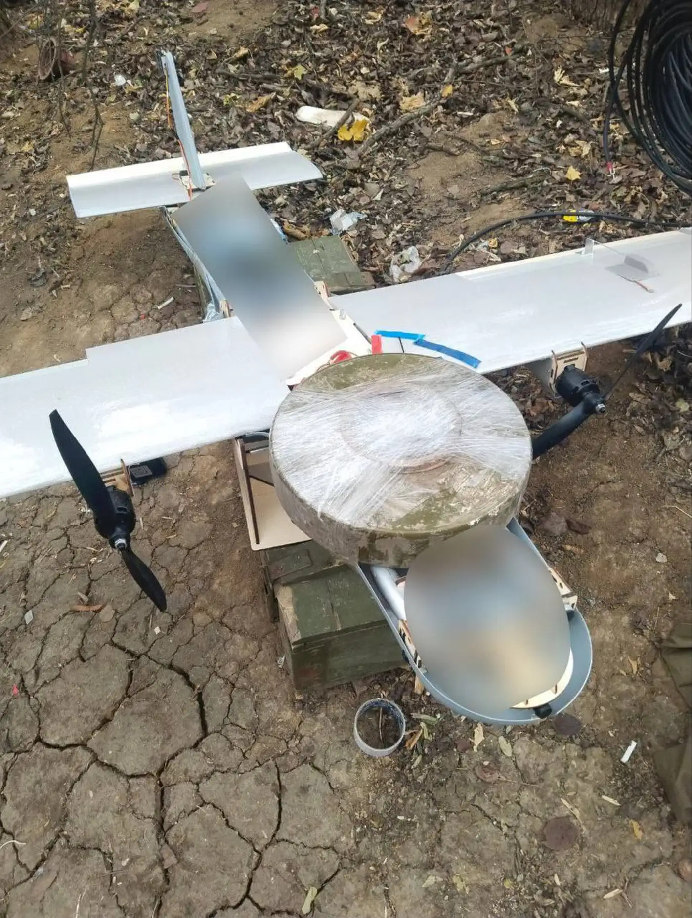 Россия применяет FPV-дроны «Молния-2» и «Привет-82» с минами ТМ-62