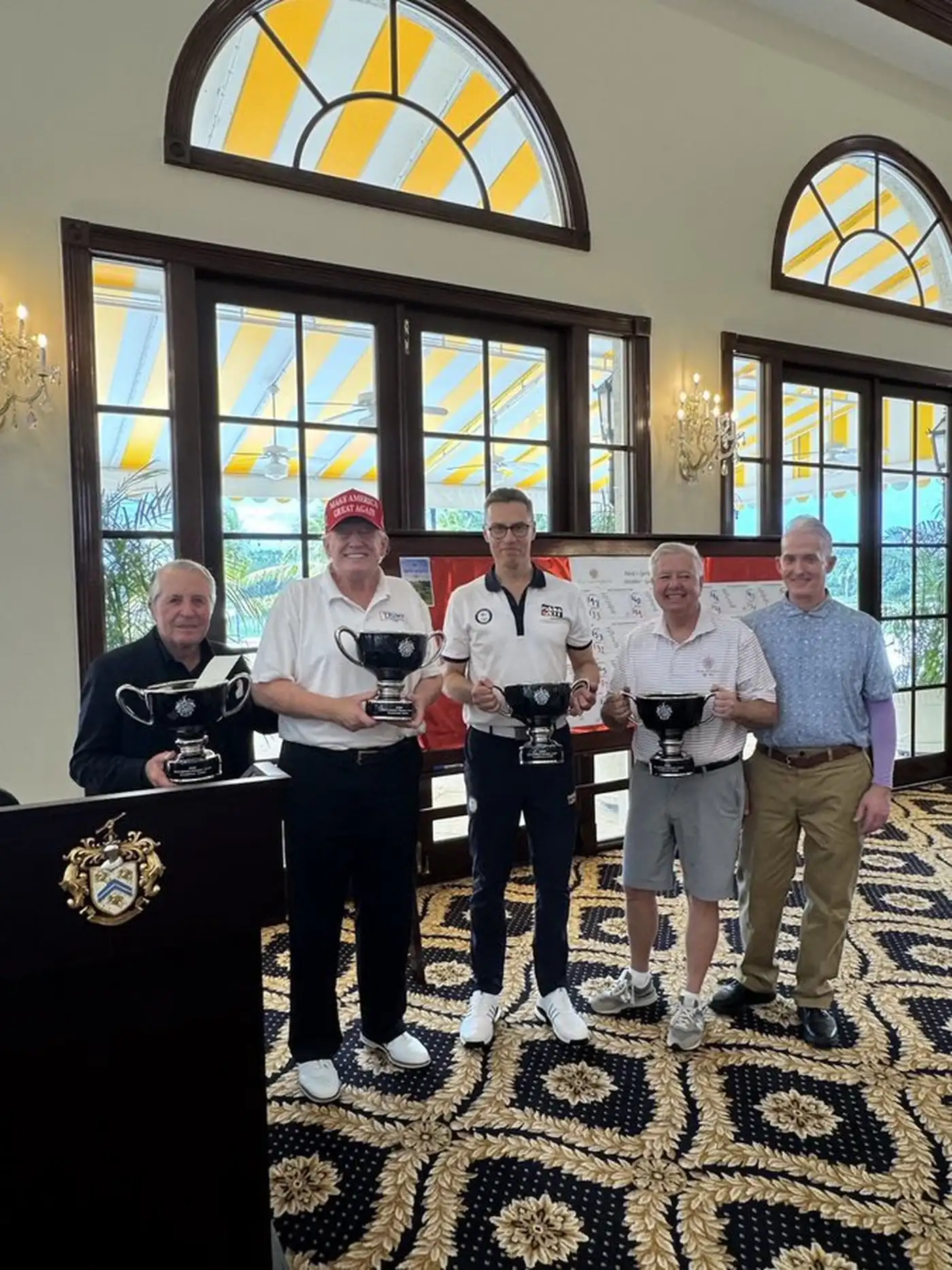 Урок дипломатии: как съесть гольф за мир