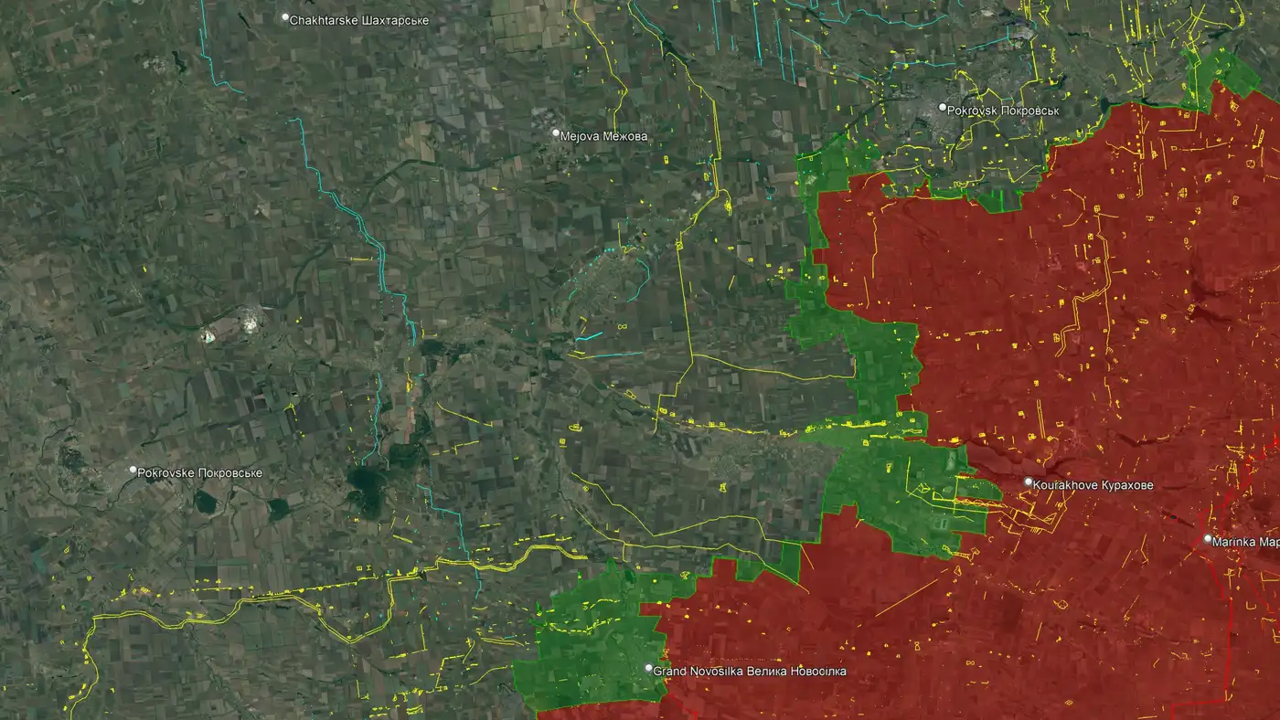 Украинская армия значительно укрепила свои оборонительные рубежи, сообщает французский аналитик Clément Molin 5 6 8