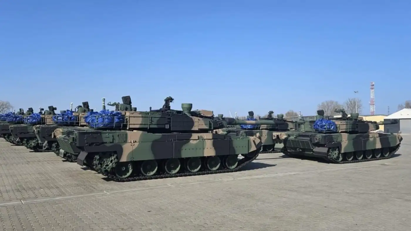 Польша наращивает броню: новая партия K2 Black Panther прибыла