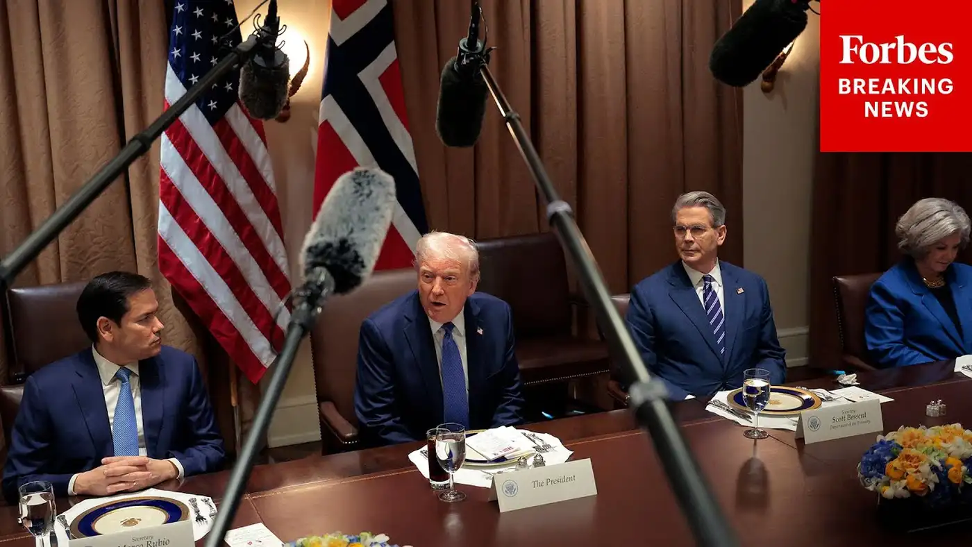Трамп, Рубио и премьер Норвегии Йонас Гар Стёре в Овальном кабинете