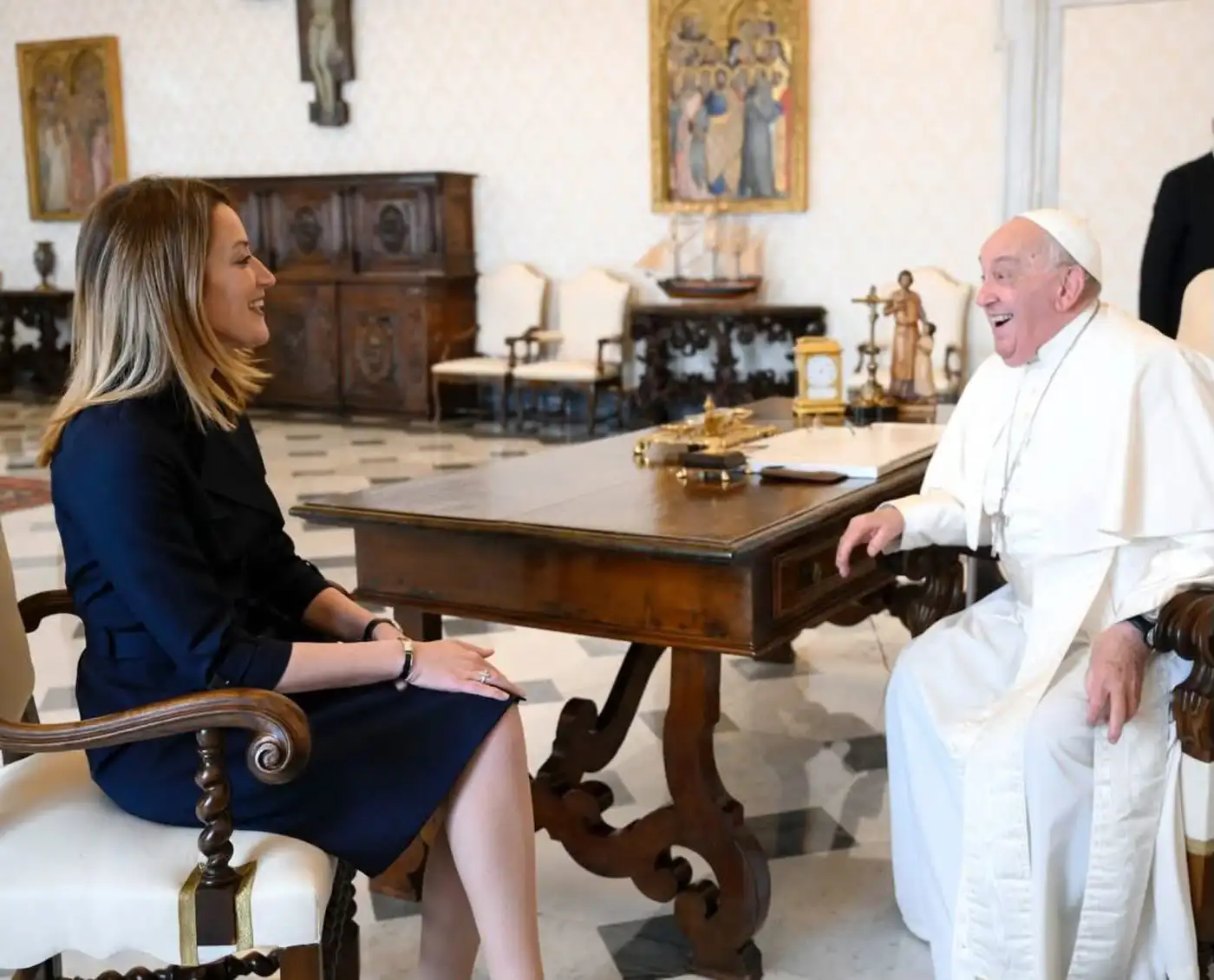 Мир очень тесен