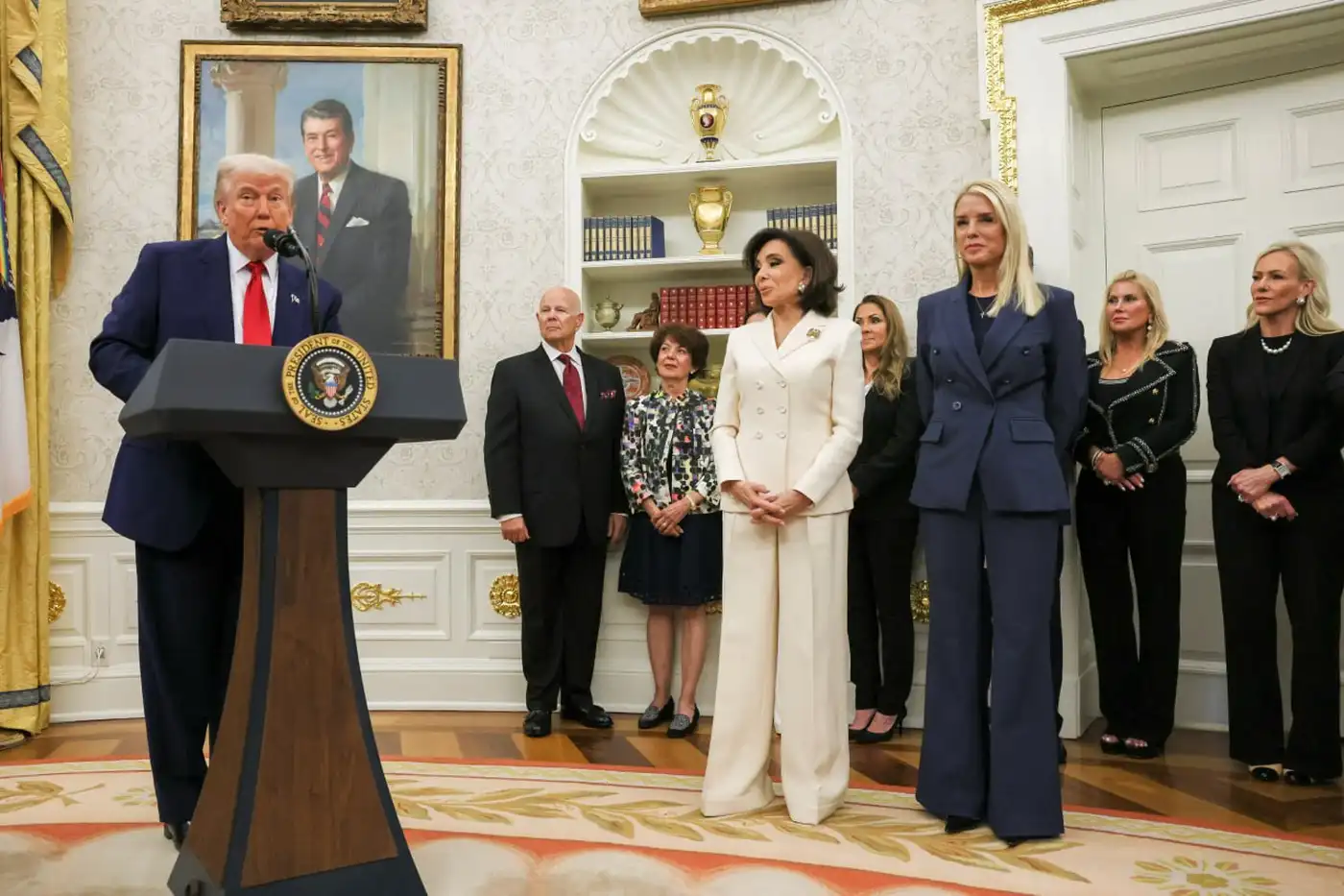 Трамп о переговорах с Путиным