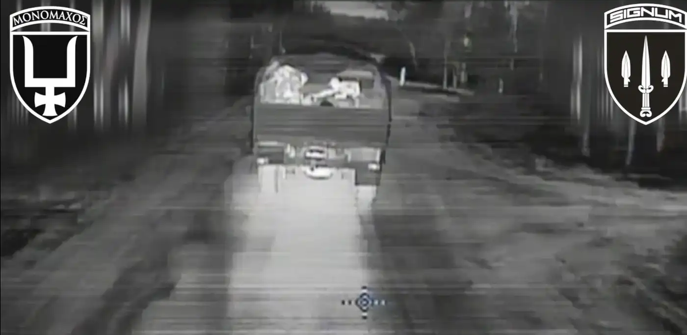 Дрон ВСУ уничтожил грузовик с оккупантами