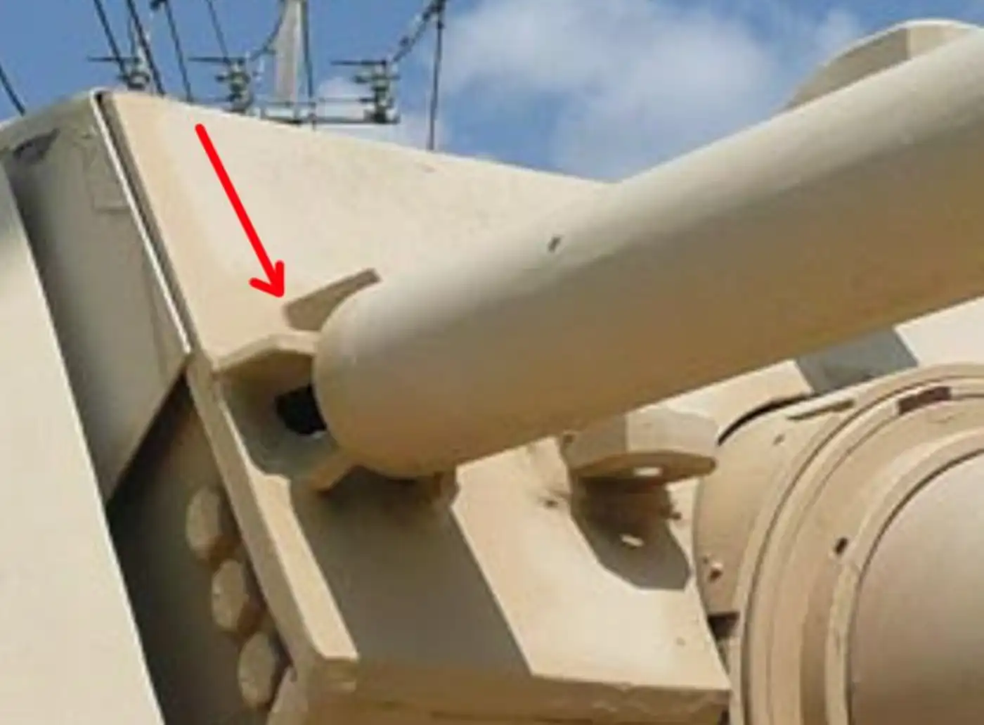 «Абрамс» пробили "в лоб" 1 «Абрамс» пробили "в лоб"