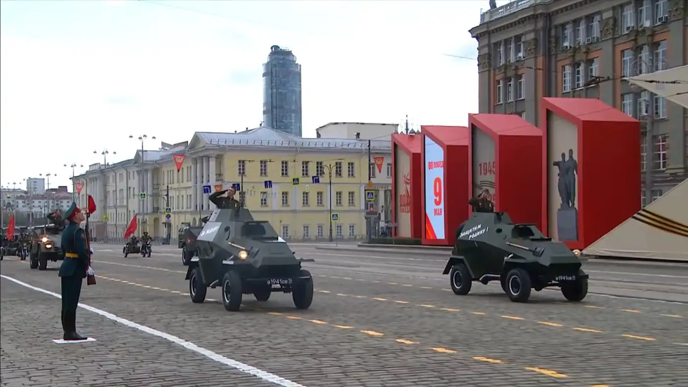 Величие на донышке: как «вторая армия мира» выдавила из себя парад