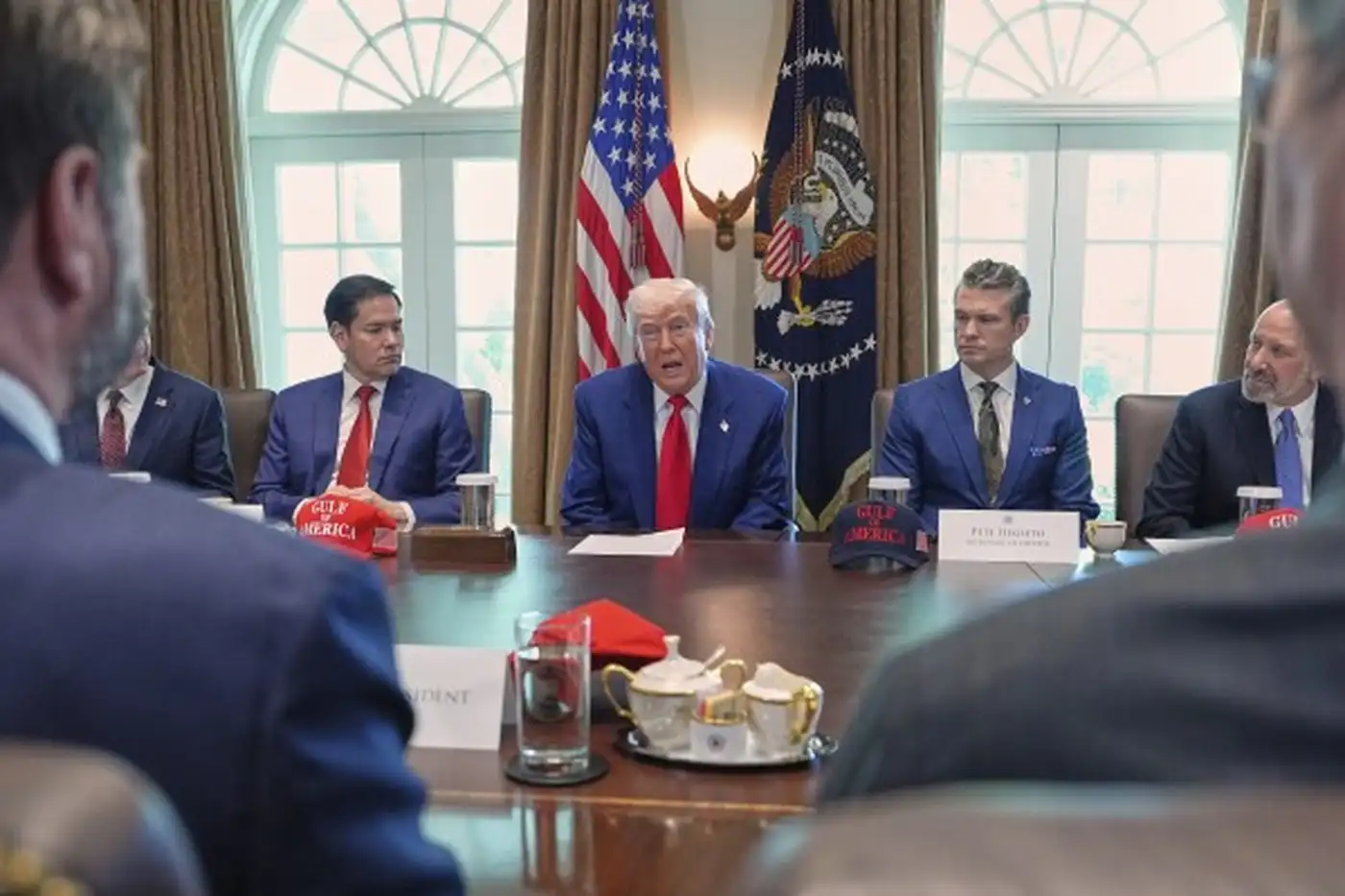 Реальность настигла Трампа: украинский слон мешает насладиться президентством