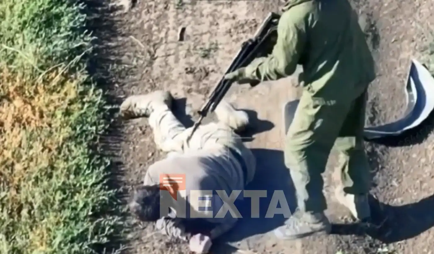 Россияне расстреливают солдат, пытавшихся сдаться