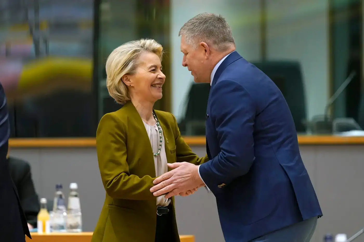 Есть 18-ый Пакет!