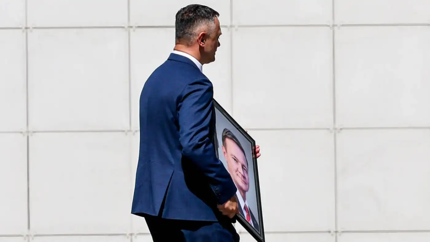 Мертвый министр транспорта оказался тем еще живчиком, а его смерть -тем еще аттракционом 1 3 17