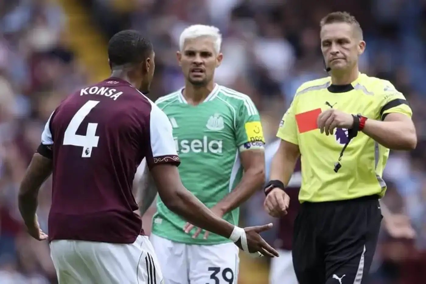 Астон Вилла 0 — Ньюкасл 0: скандирование против PSR, отсутствие Исака и Рэмси