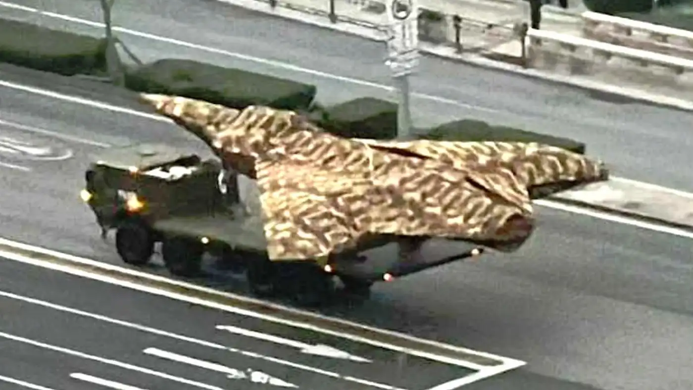 Первые кадры новых китайских боевых дронов появились накануне масштабного военного парада