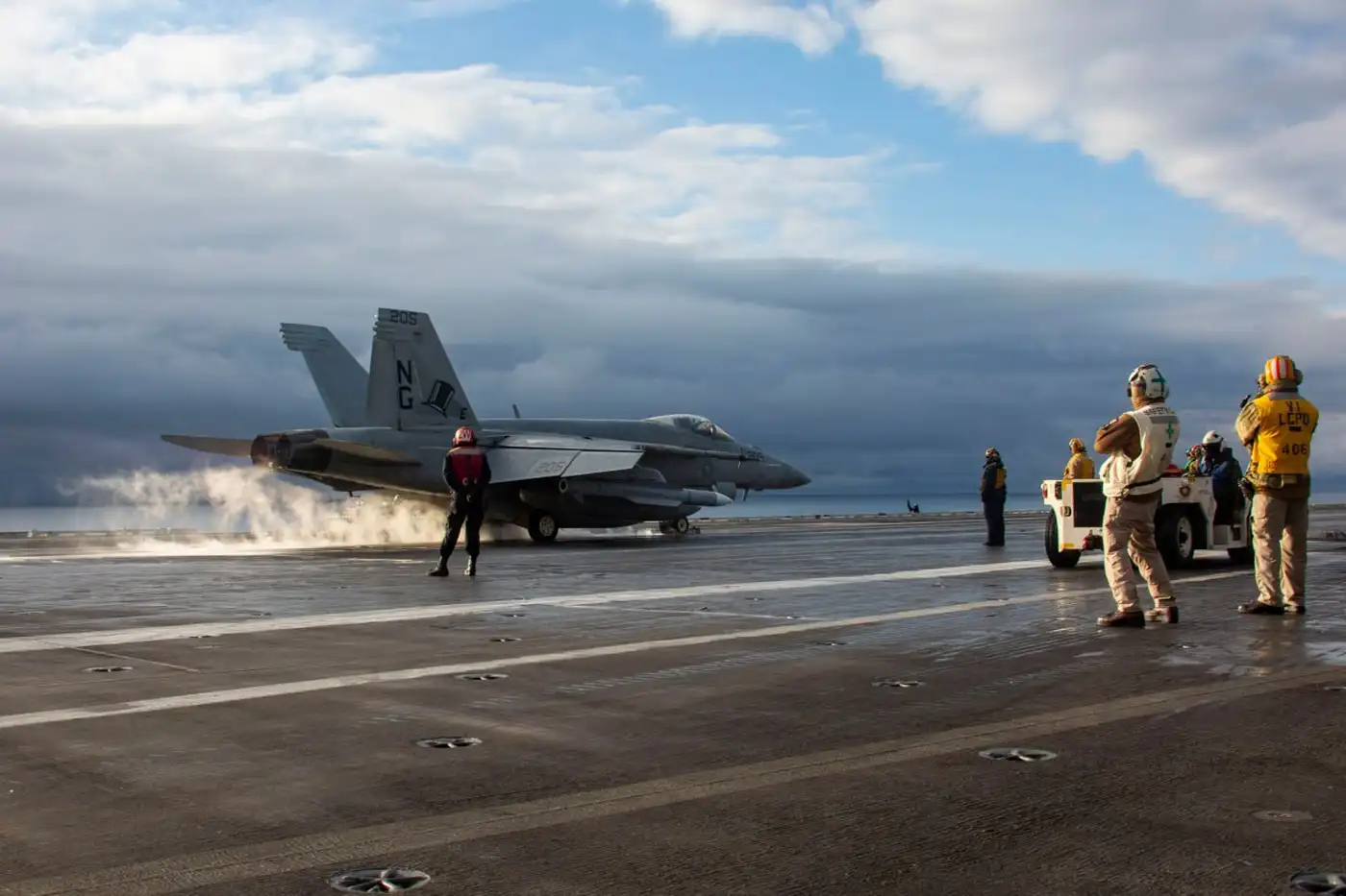 Секретная ракета AIM-174B испытана на авианосце Abraham Lincoln 2 5 32