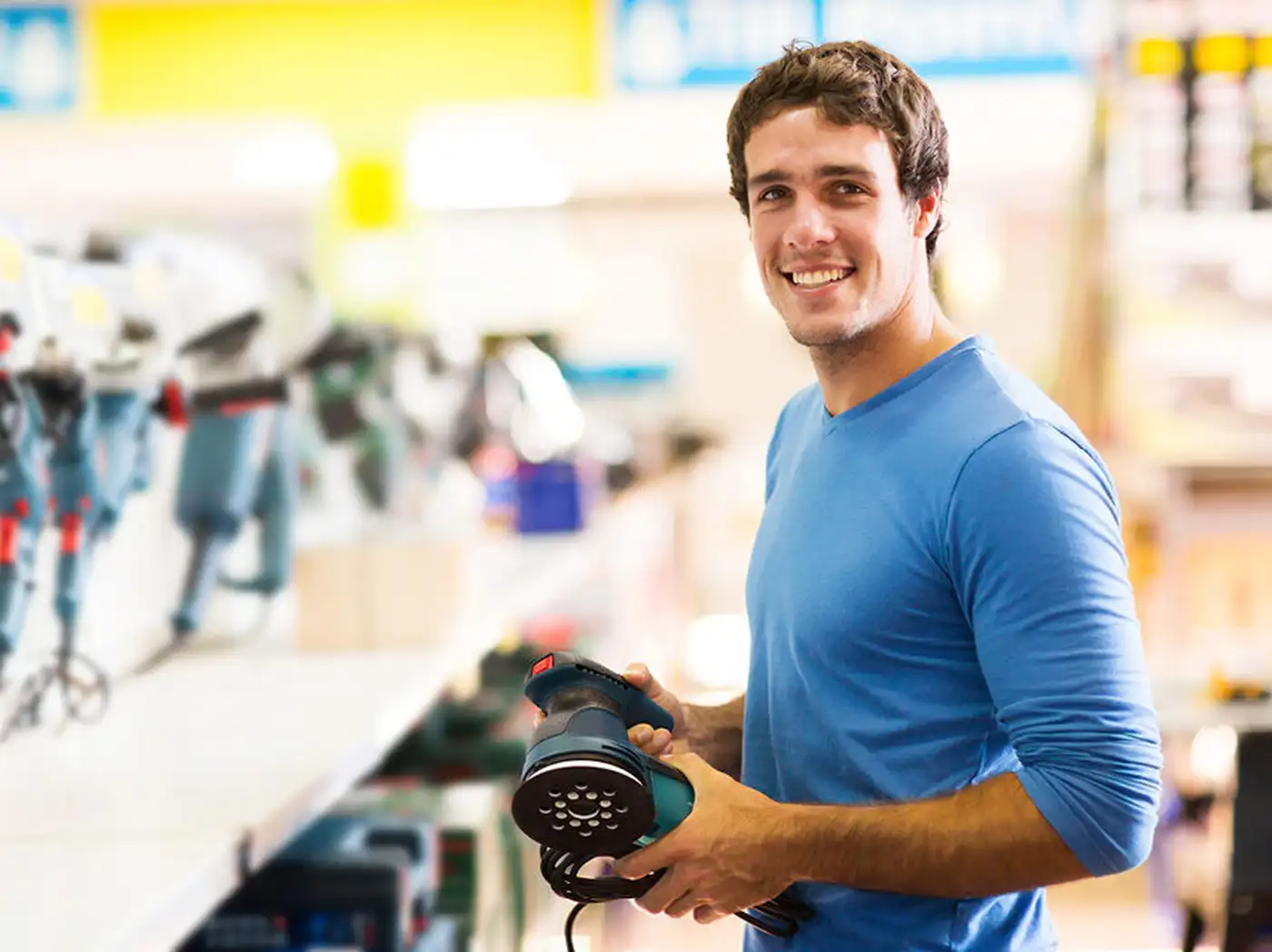 Бюджет или профи: как выбрать электроинструмент без переплаты