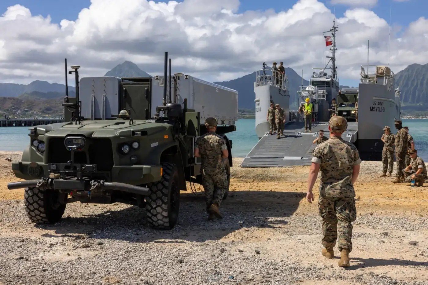 NMESIS и MSV(L): мобильный щит США против флота Китая