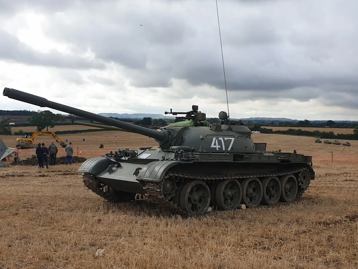 Почему Россия отправляет устаревшие Т-55 на фронт вместо новых танков