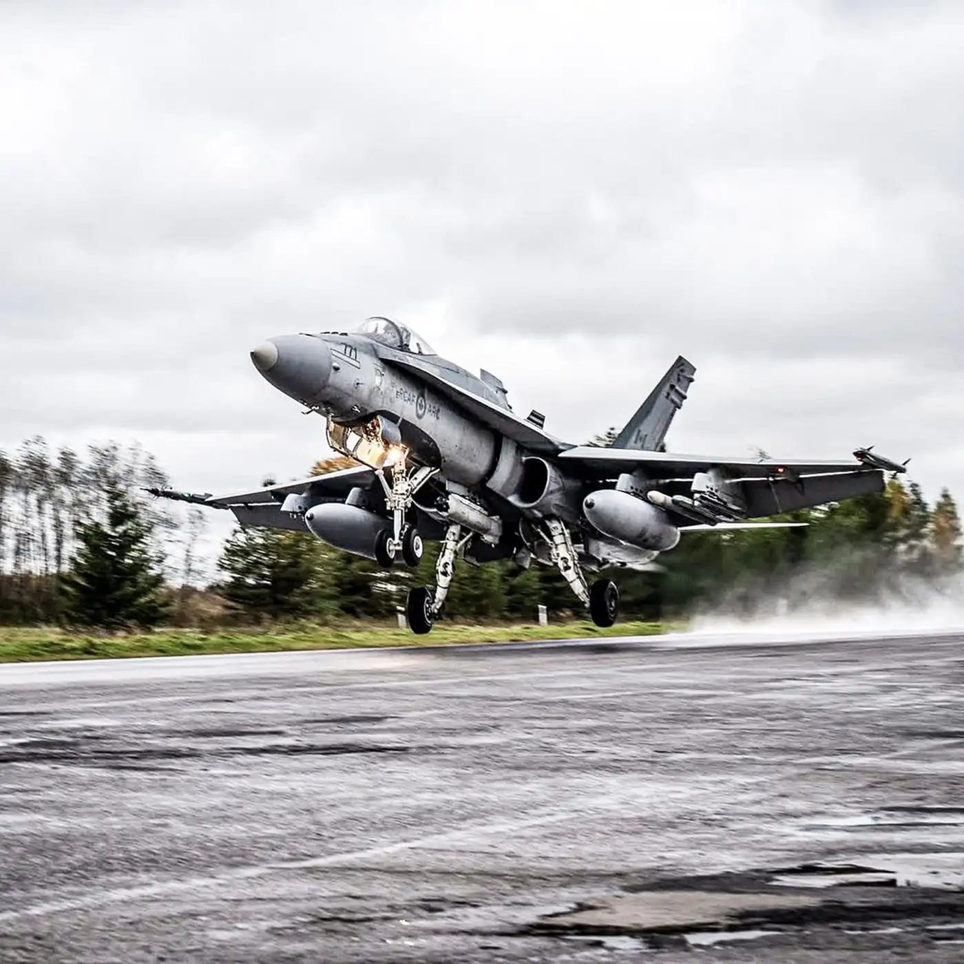 НАТО готовится воевать без аэродромов