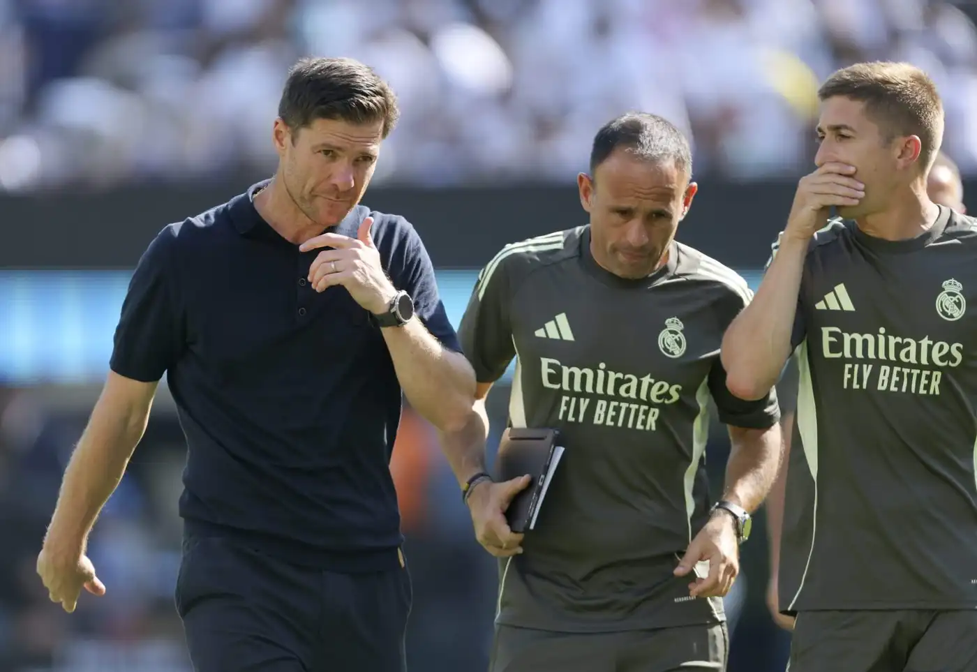 Реал Алонсо: победы, напряжение и борьба за доверие игроков 3 Алонсо, Паррилья и Энсинас на клубном чемпионате мира.