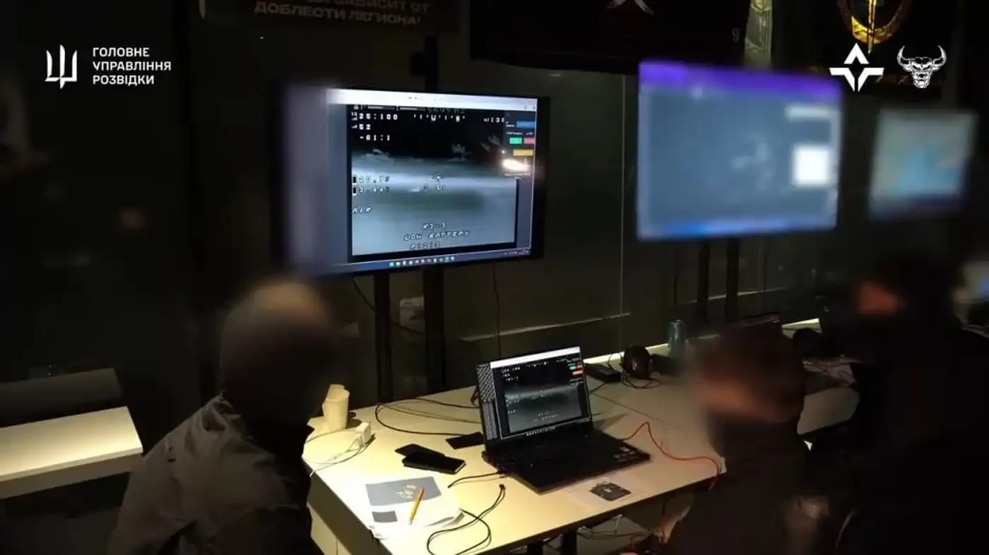 Уничтожение российской радиолокационной системы на газодобывающей платформе в Чёрном море