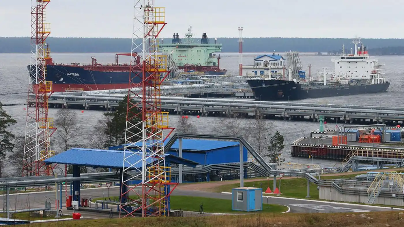 Санкции Трампа парализовали крупнейшие нефтяные порты России на Балтийском море