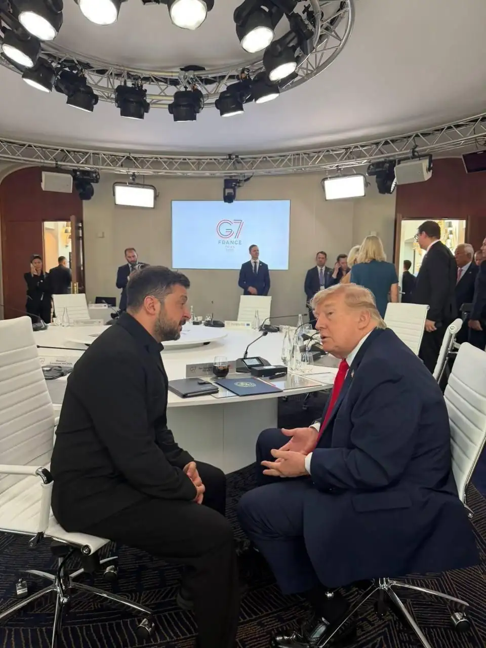 Интервью Зеленского во Франции: Patriot, ПВО, G7 и поддержка Украины