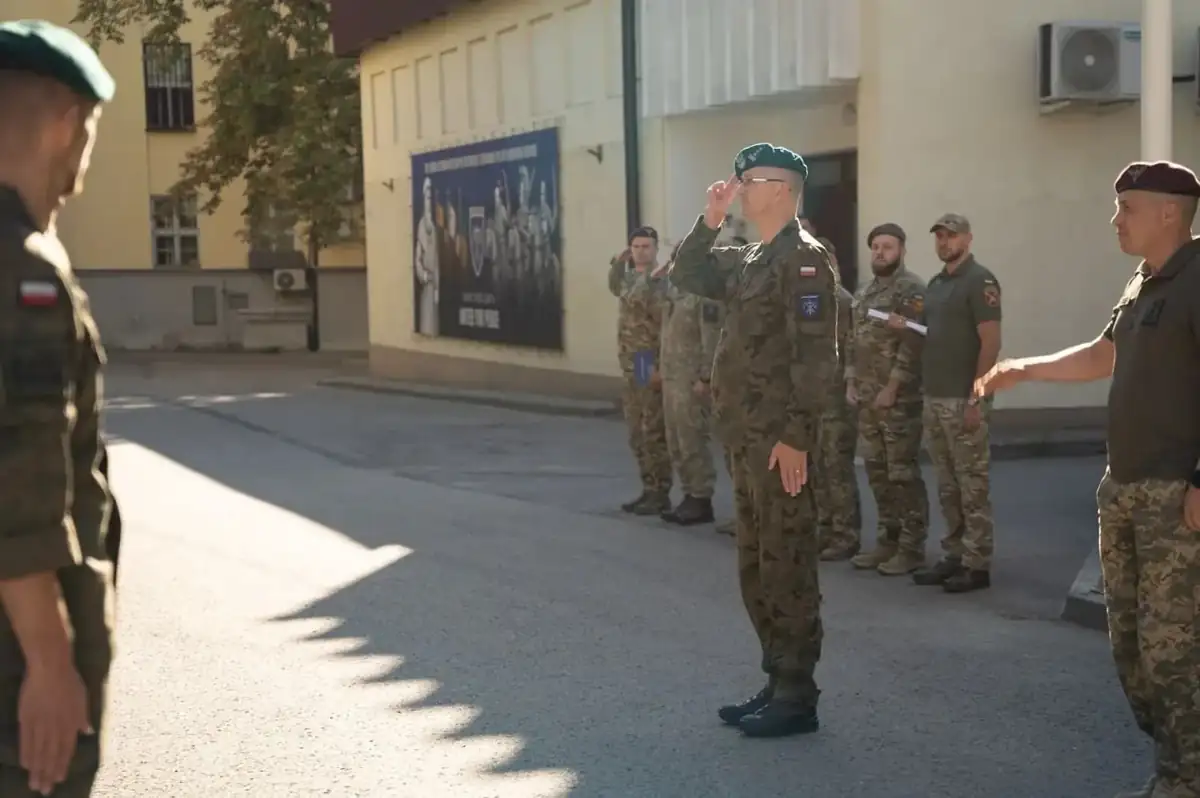 Украинские военные поделились опытом применения дронов с НАТО 2 temp photo 101304