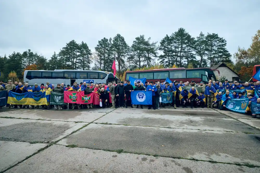 Большой обмен пленными: 270 украинцев вернулись домой, среди них выжившие в Еленовке