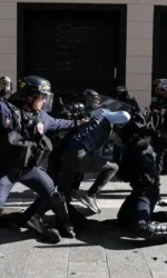 Мои французские наблюдения: как CRS разгоняют протесты в Марселе
